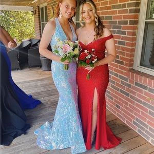 Hi!! Selling my prom dress😊